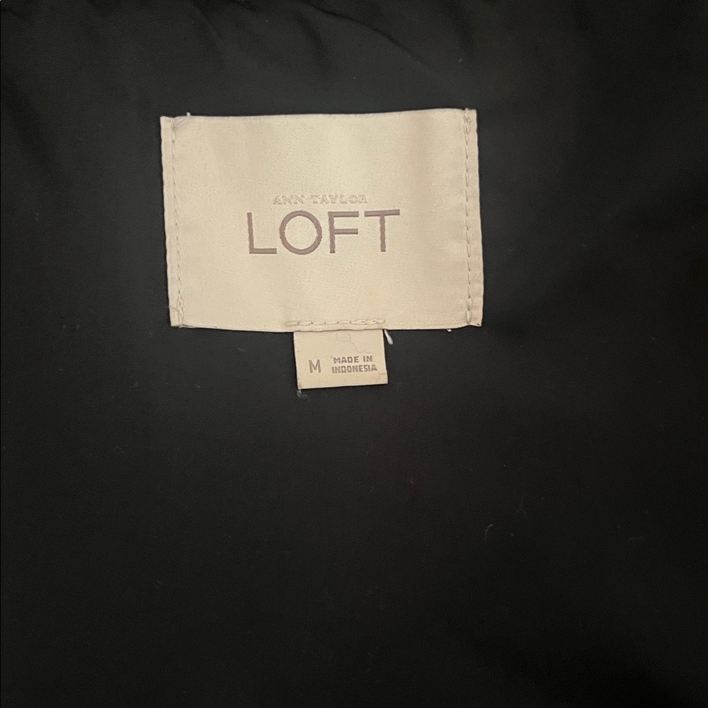LOFT Charcoal Gray Puffer Jacket - Picture 8 of 9